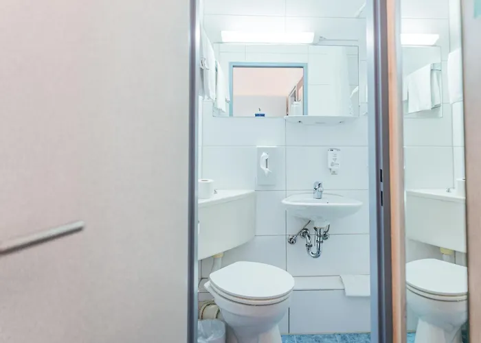 Hotel Hotel Commerz Hamburg By Uniqstay Hamburg
