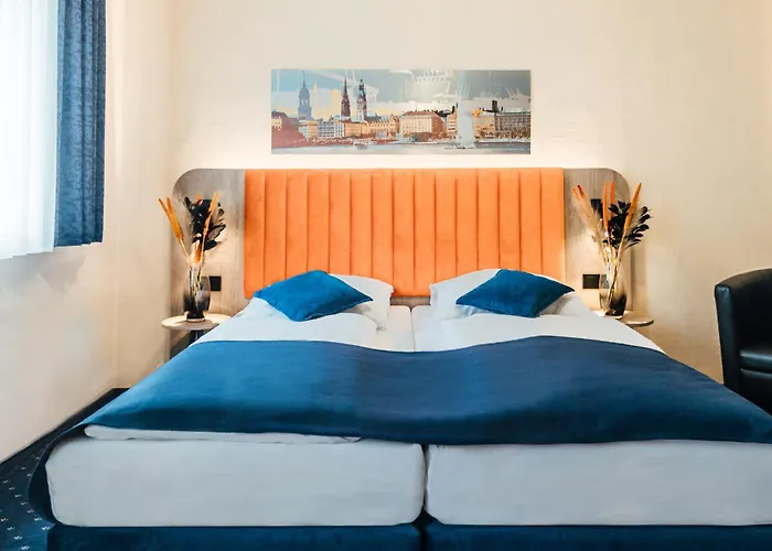 Commerz Hotel 2*