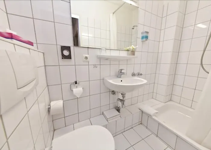 Hotel Commerz Hamburg By Uniqstay