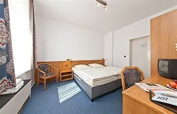 Hotel Hotel Commerz Hamburg By Uniqstay 2*